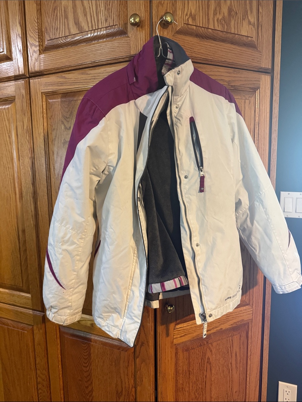 Women's white and Purple Insulated Ski Jacket - Lightweight Winter Shell